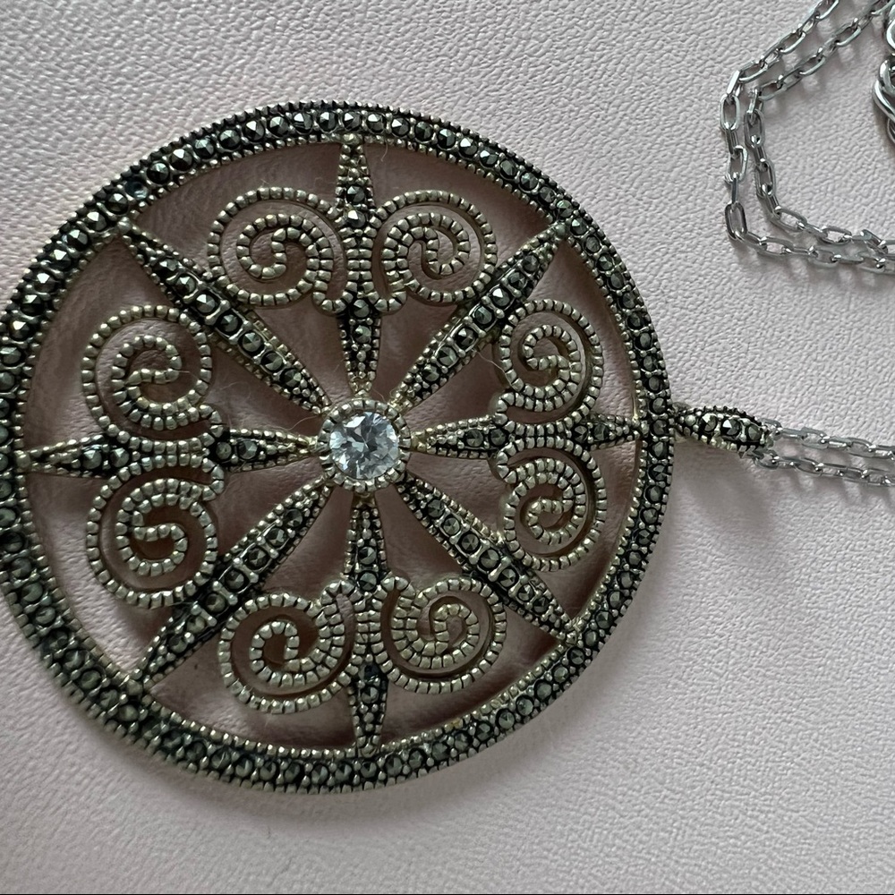 Necklace - Picture 4 of 6